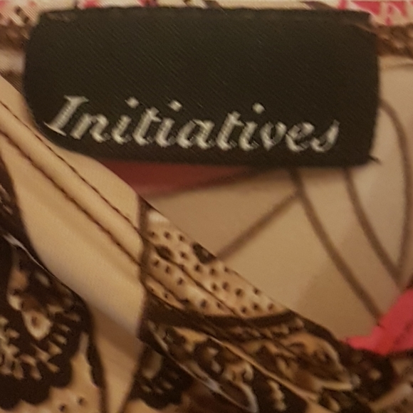 👚 Initiatives Trippy Flower Top - Picture 7 of 8